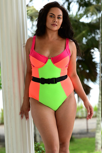 Front view of a woman wearing the Carmel Underwire Tricolor Swimsuit.
